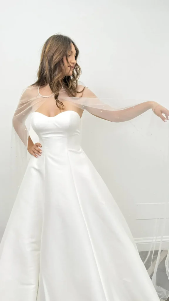 PRONOVIAS - MANTELLA - LA28